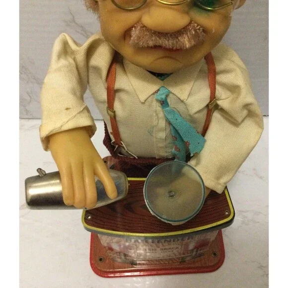 ROSKO CHARLIE WEAVER #0650 BATTERY POWERED BARTENDER 1962 non-working - Picture 3 of 10